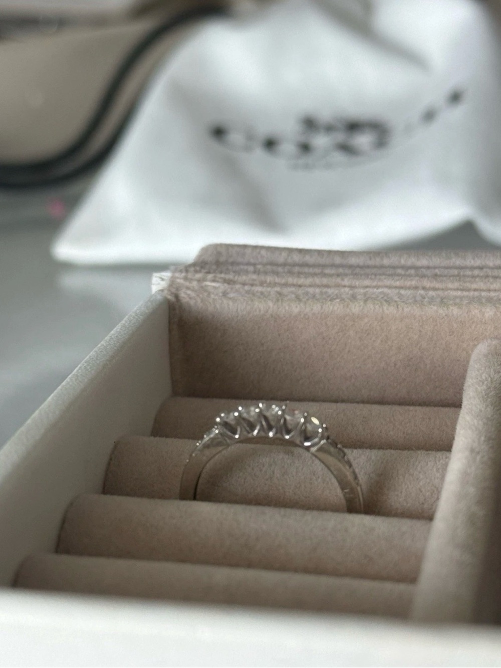 RARE Custom 14K White Gold 13 Diamond Estate Ring Size 7 Pavé Wedding Band - Picture 2 of 9